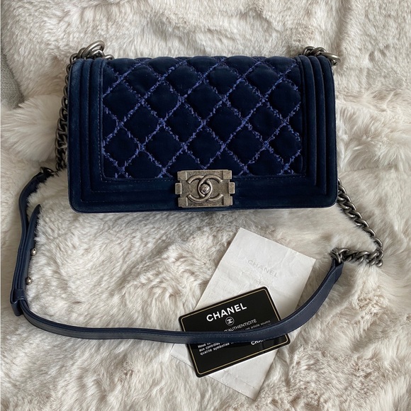 Chanel old medium boy in blue stitched velvet